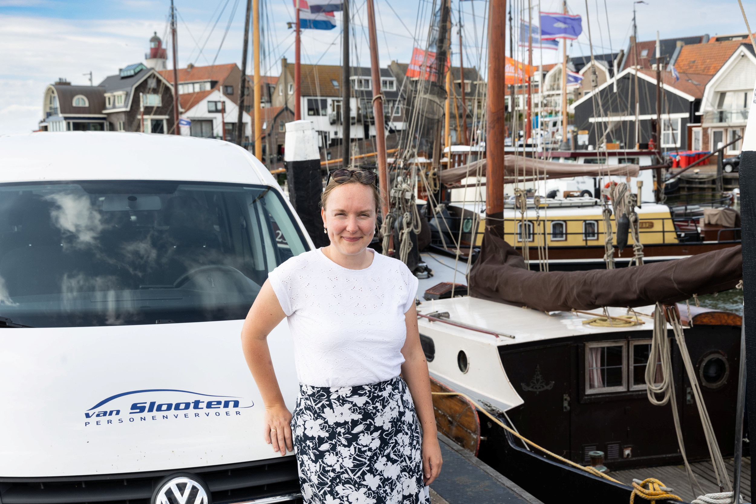 Taxichauffeur Lea Romkes-Zeeman (27) uit Urk. beeld Anton Dommerholt
