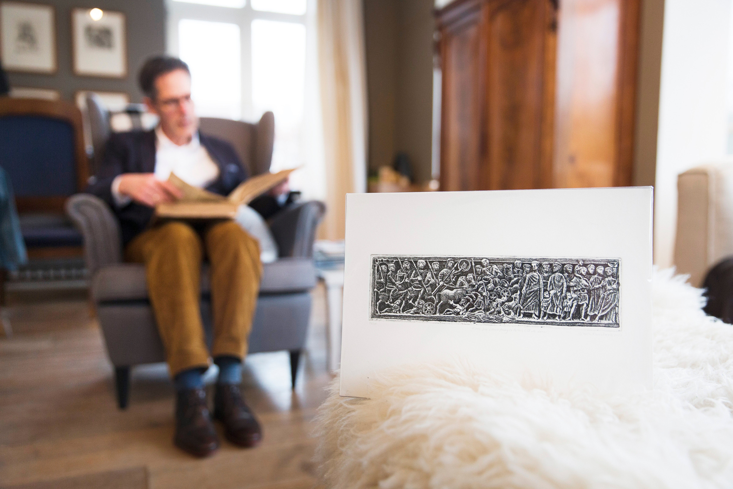 Dr. Marten van Willigen van de stichting Bijbeluitleg in de Vroege Kerk, leest en schrijft graaf, en mediteert ook. Beeld Henk Visscher