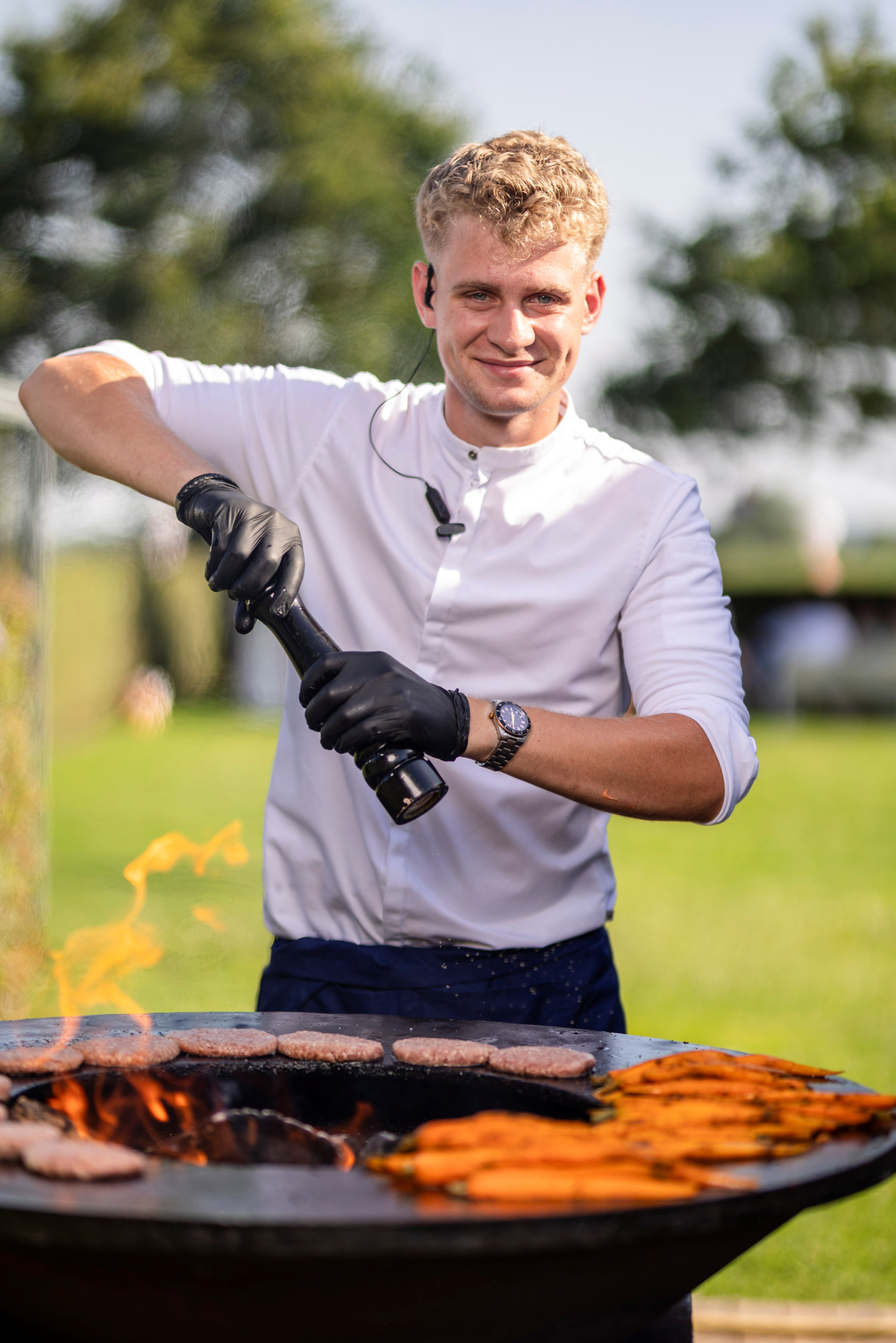 Alrico van Asselt is kok in opleiding en startte Alright Cooking, waarmee hij catering op locatie verzorgt. beeld André Dorst
